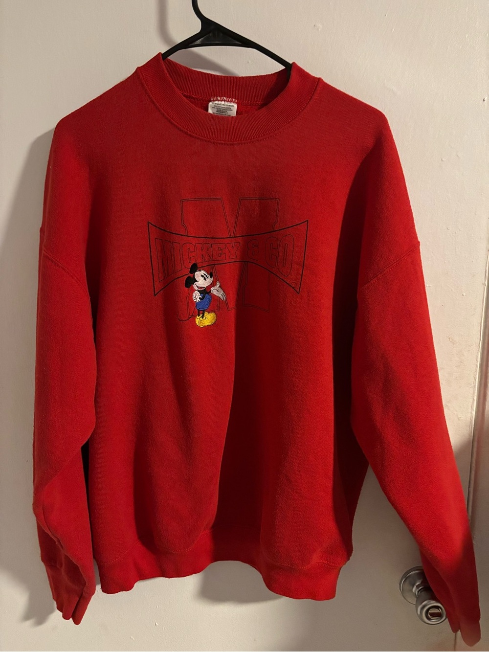 Vintage Mickey & Co Disney Crewneck Sweatshirt Red Mickey Mouse USA XL
(1115)